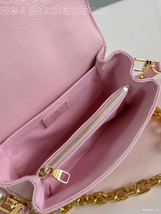 First bag ru EAST LOUIS WEST METIS POCHETTE VUITTON 0810